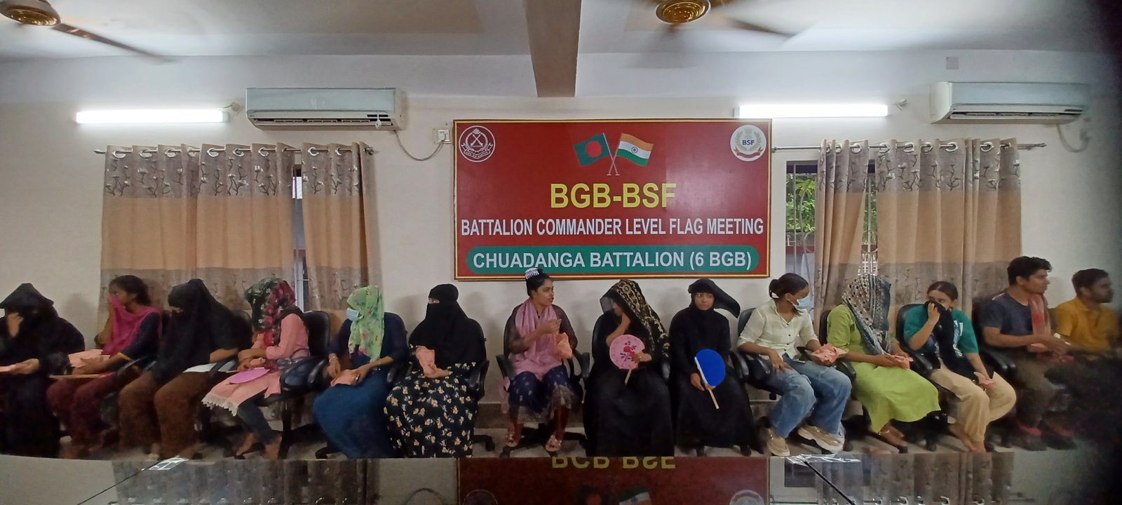 ভারত থেকে ২২ বাংলাদেশী দর্শনা সীমান্ত দিয়ে দেশে হস্তান্তর!