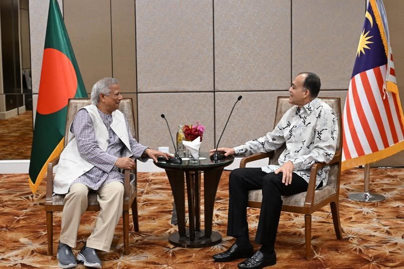 মালয়েশিয়ার শীর্ষ শিল্পপতিদের সঙ্গে প্রধান উপদেষ্টার বৈঠক!