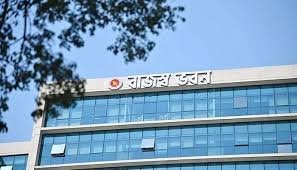 রাজস্বনীতি ও ব্যবস্থাপনায় অভিজ্ঞদের প্রাধান্য পাচ্ছেন কর্মকর্তারা