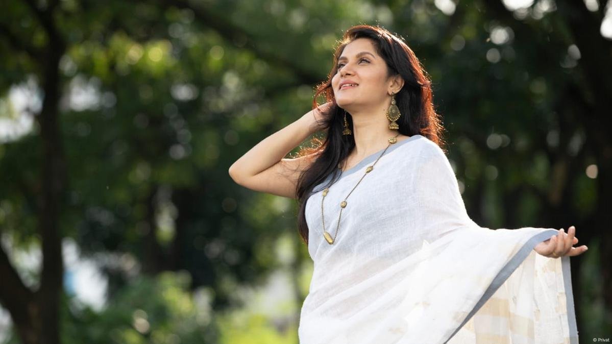 পিএইচডি সম্পন্ন করলেন অভিনেত্রী মিথিলা, নামের সঙ্গে যুক্ত হলো ‘ডক্টর’ উপাধি!
